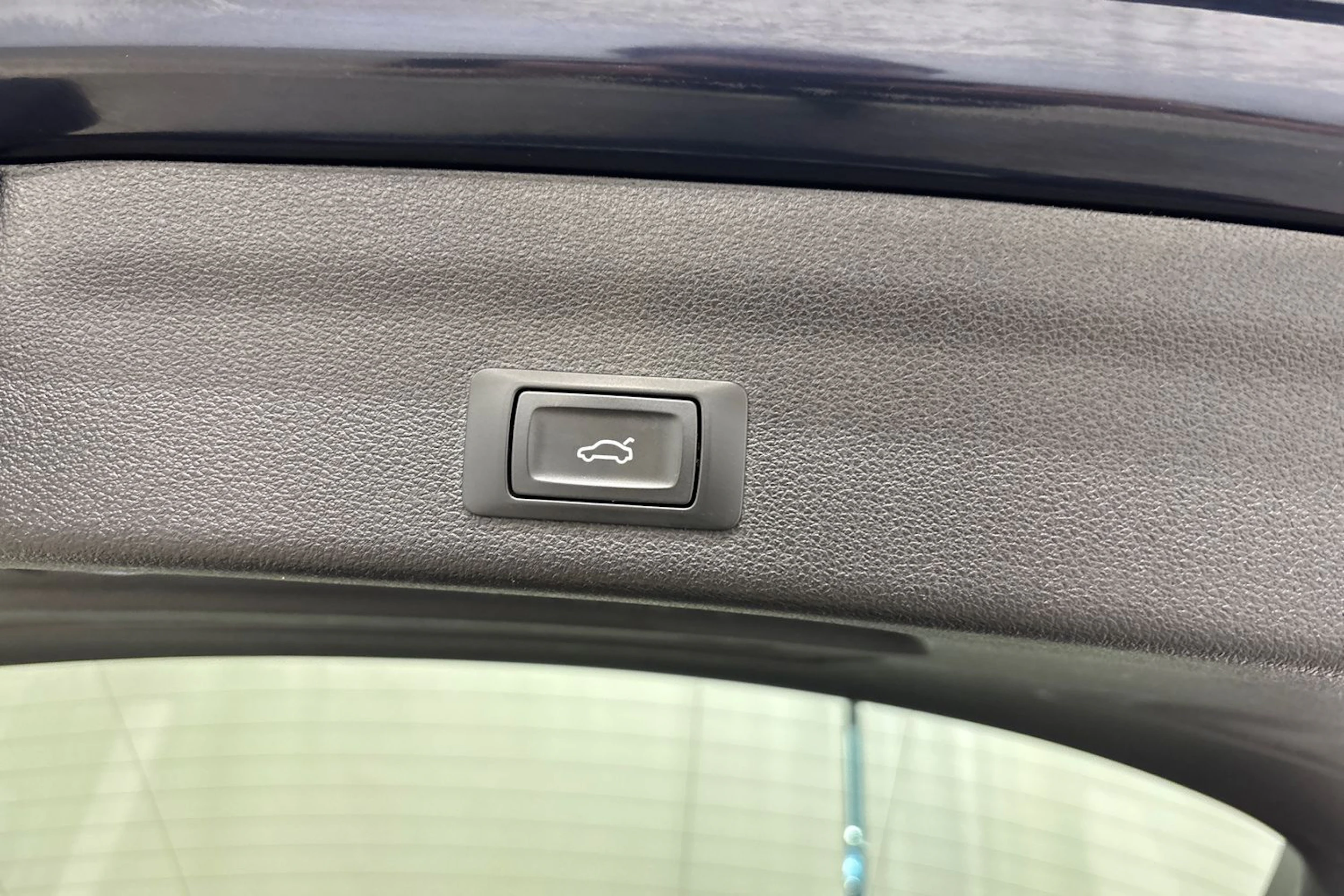 sininen Audi A6 2020 kuva 20.