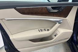 Sininen Audi A6 2020 kuva 14.