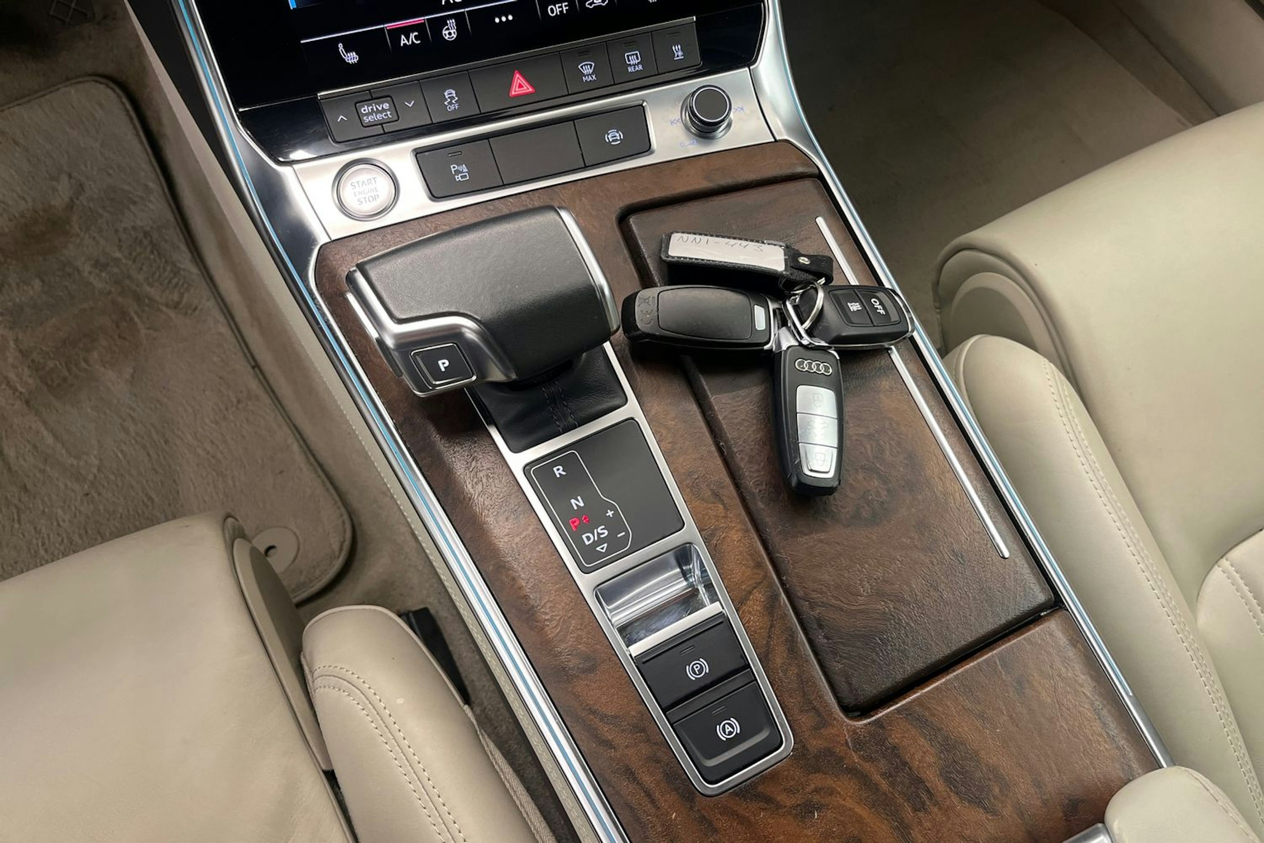 Sininen Audi A6 2020 kuva 21.