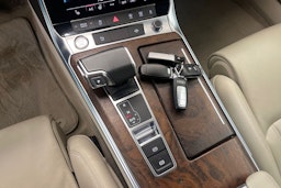 Sininen Audi A6 2020 kuva 21.