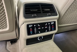 Sininen Audi A6 2020 kuva 25.