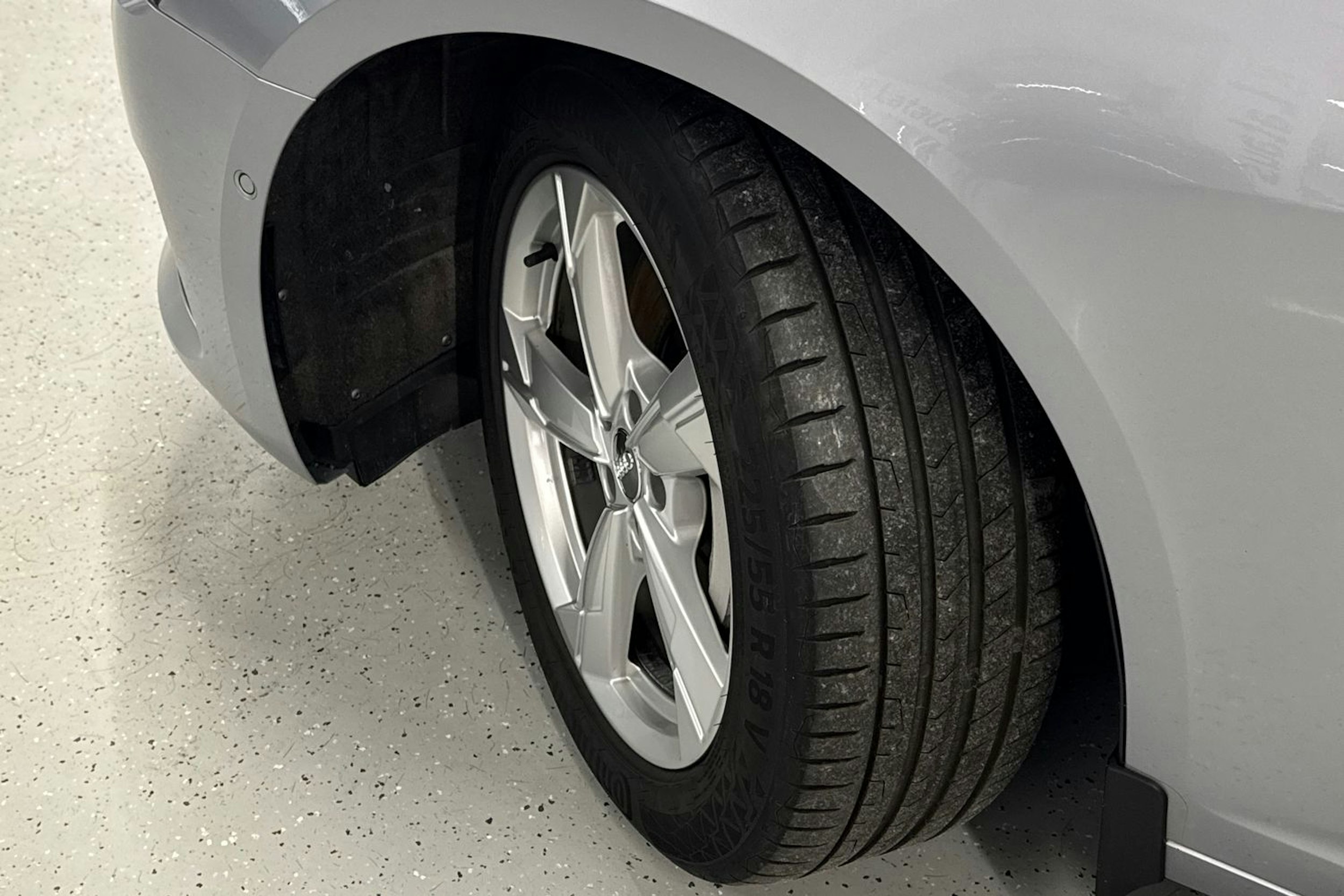 met. hopea Audi A6 2020 kuva 38.