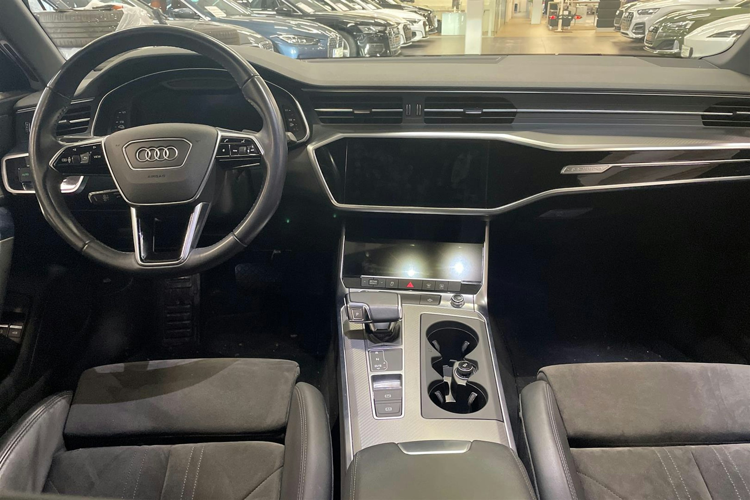 ruskea (beige) Audi A6 2020 kuva 10.