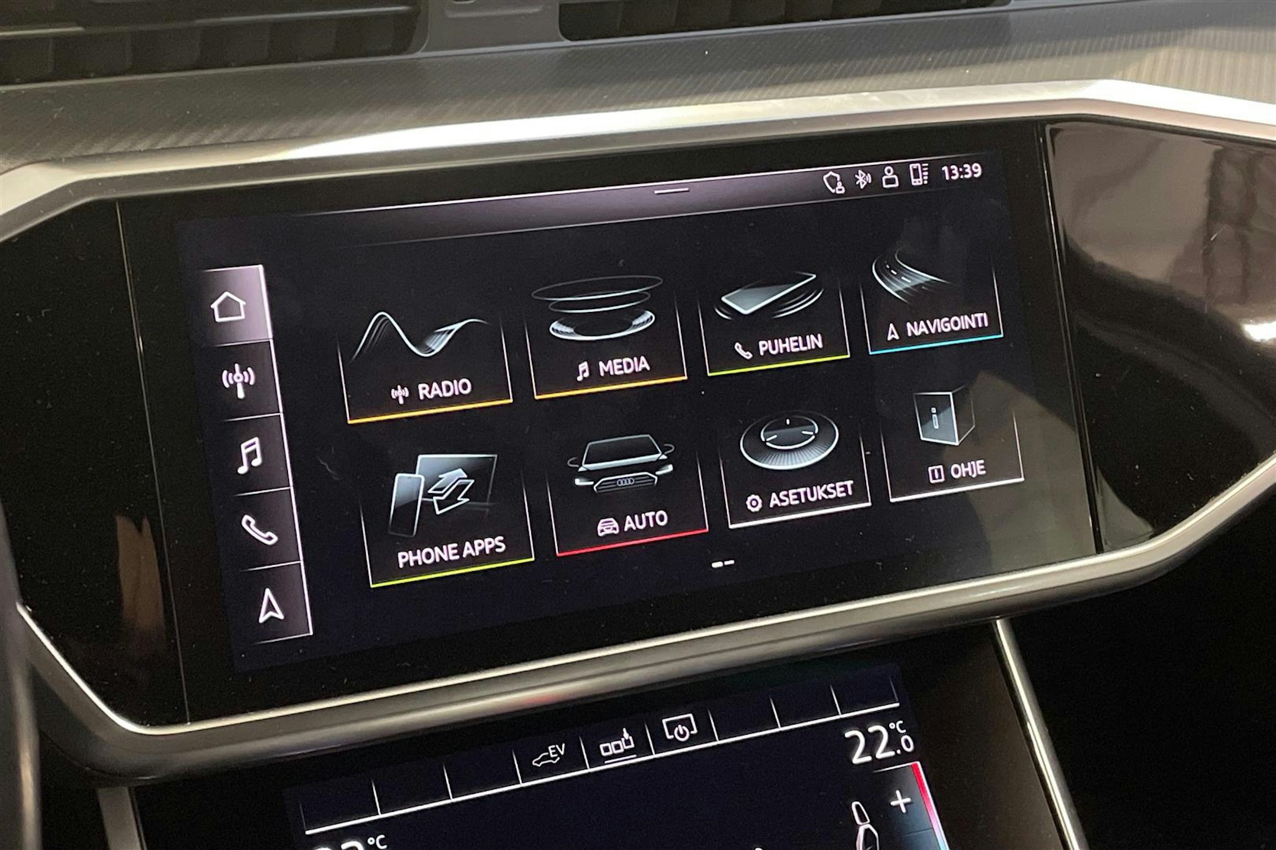 ruskea (beige) Audi A6 2020 kuva 20.