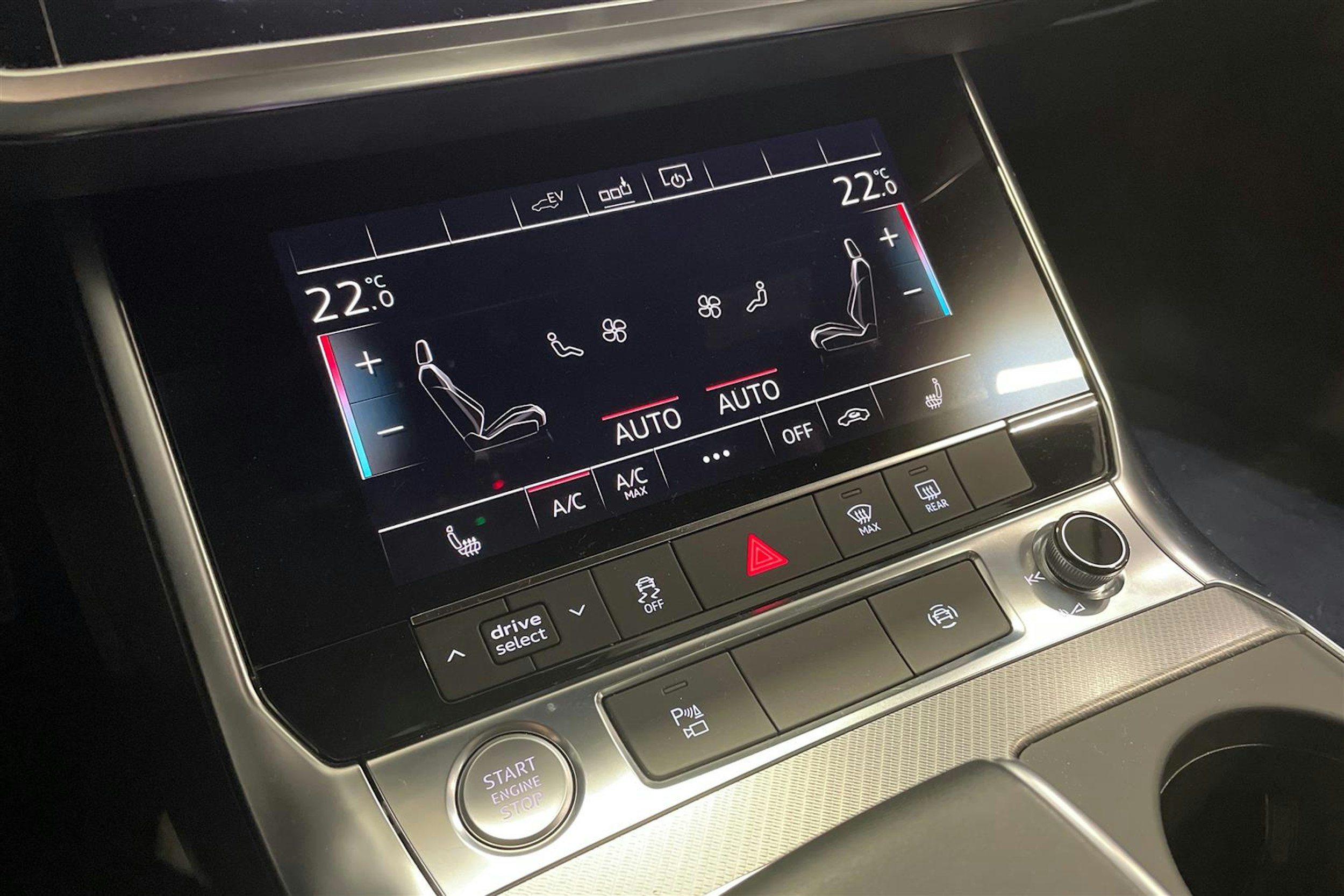 ruskea (beige) Audi A6 2020 kuva 23.