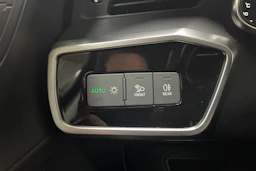 Valkoinen Audi A6 2020 kuva 15.