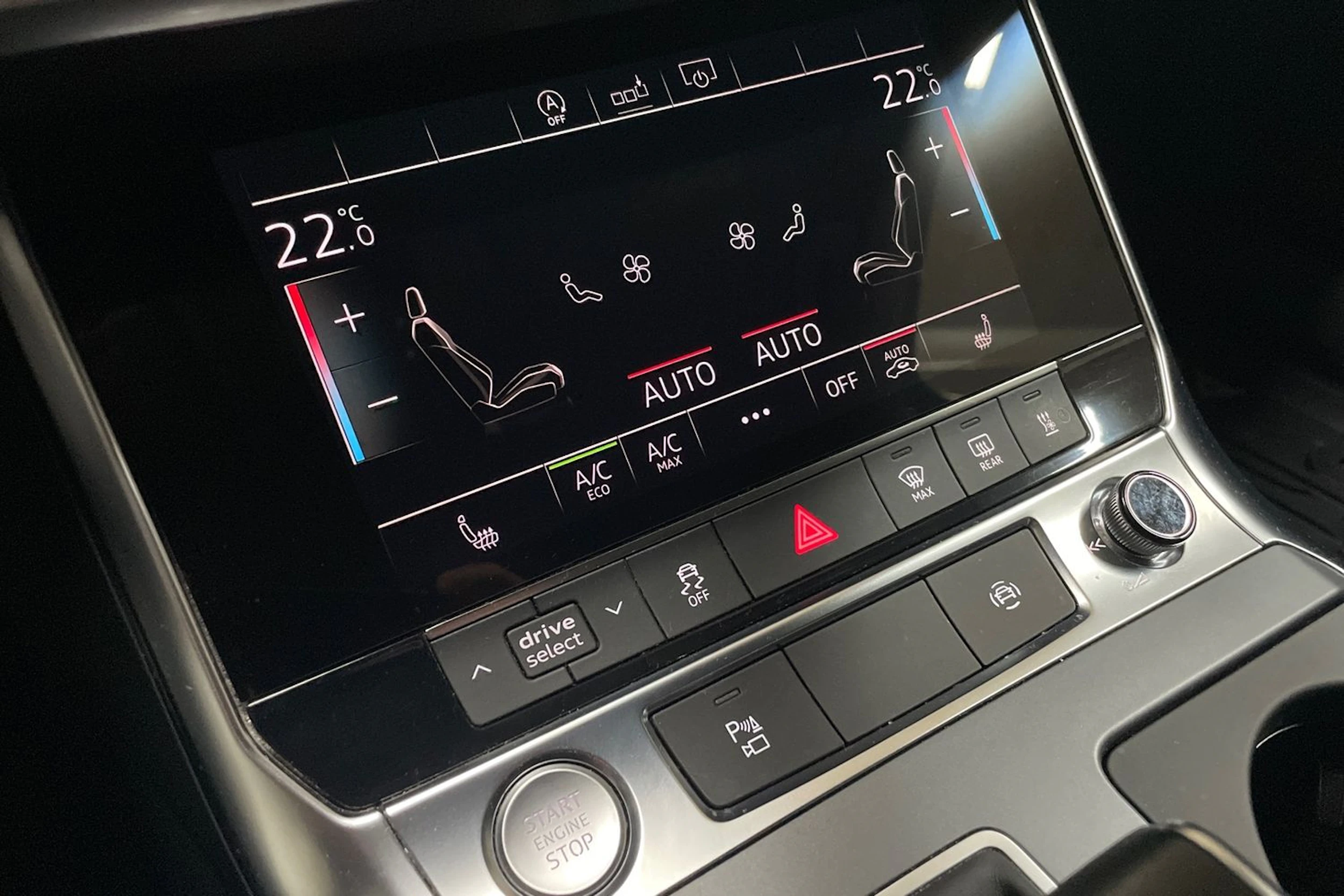 Valkoinen Audi A6 2020 kuva 23.