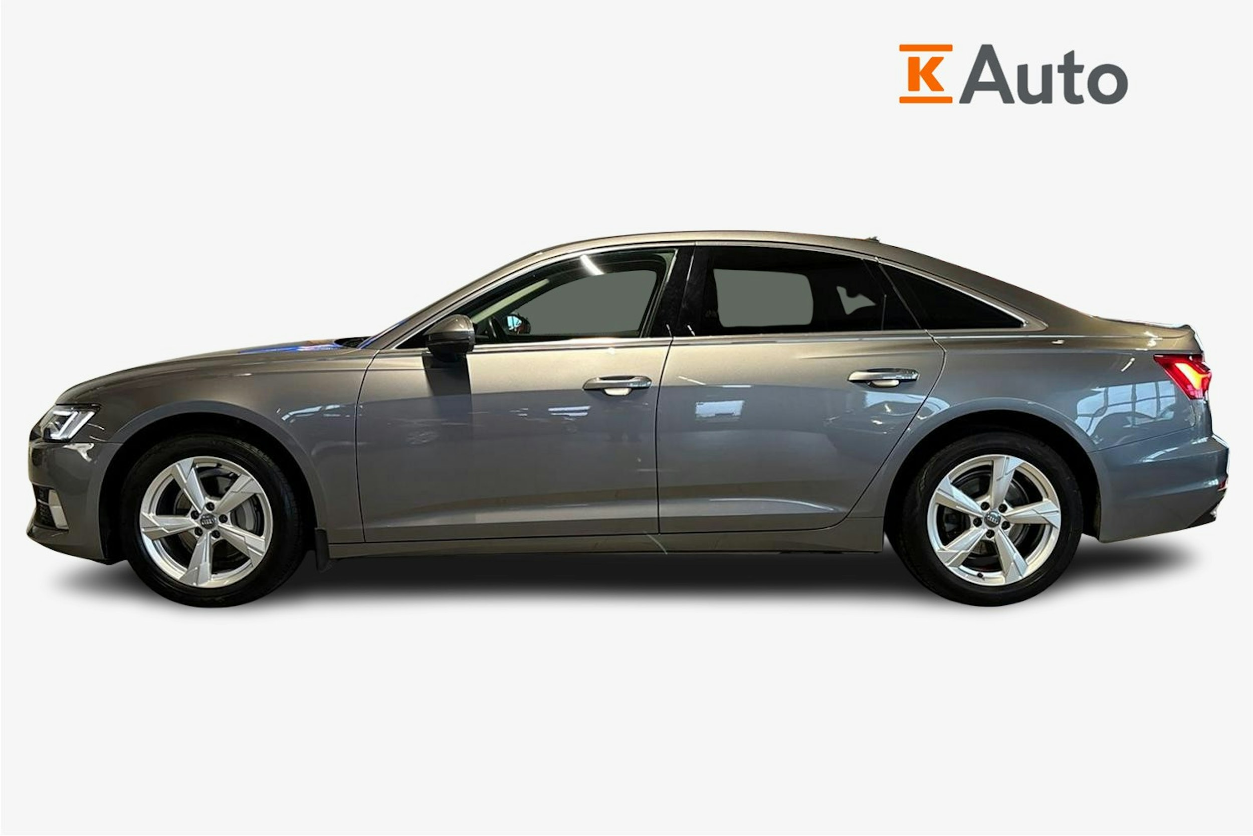 Harmaa Audi A6 2020 kuva 6.