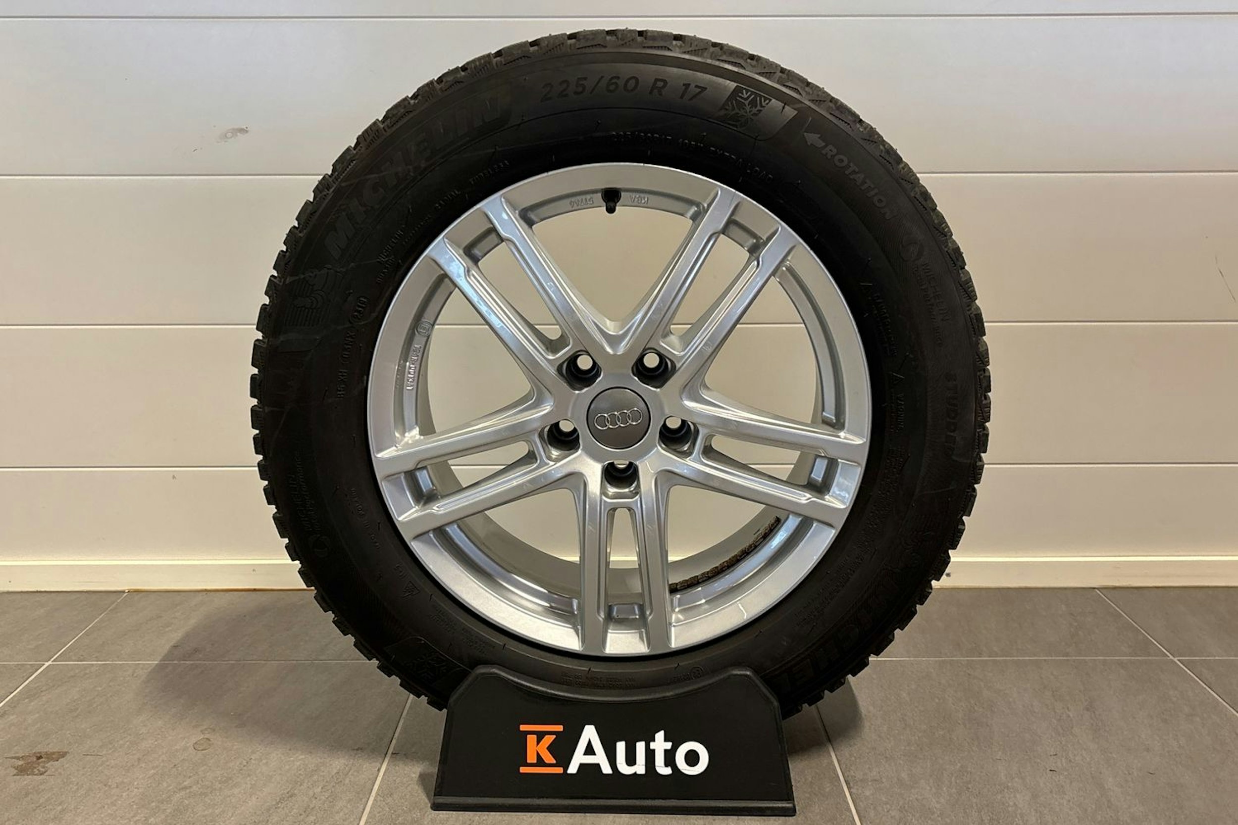 Harmaa Audi A6 2020 kuva 14.