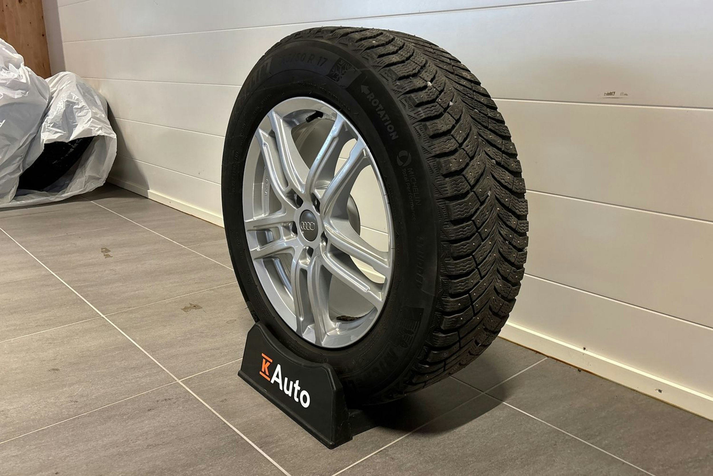 Harmaa Audi A6 2020 kuva 15.