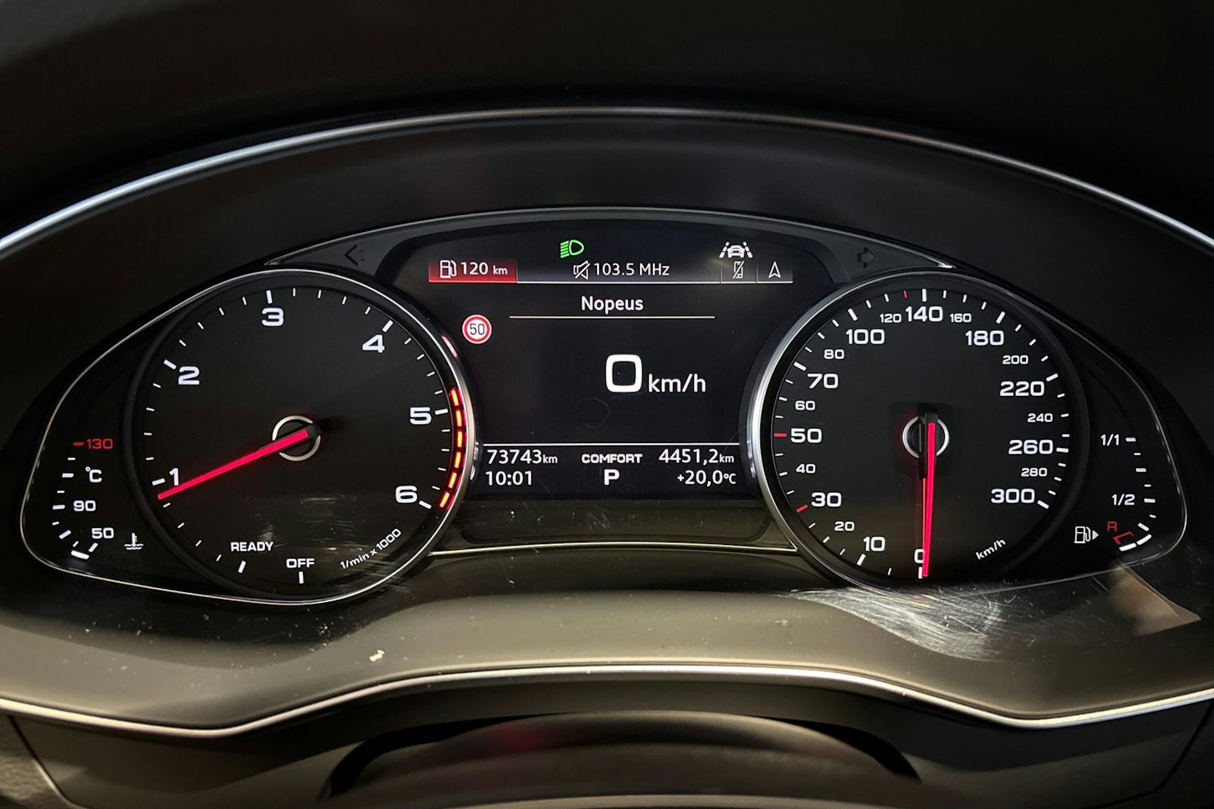 Harmaa Audi A6 2020 kuva 22.