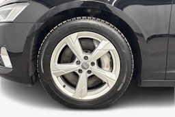 Musta Audi A6 2020 kuva 11.