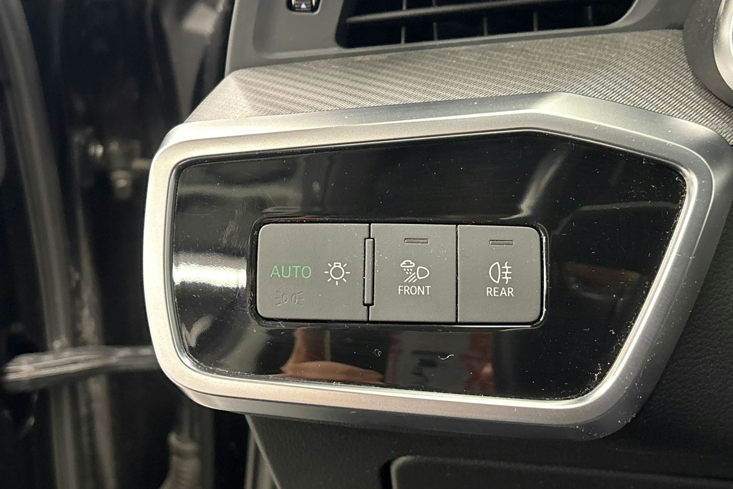 Musta Audi A6 2020 kuva 20.