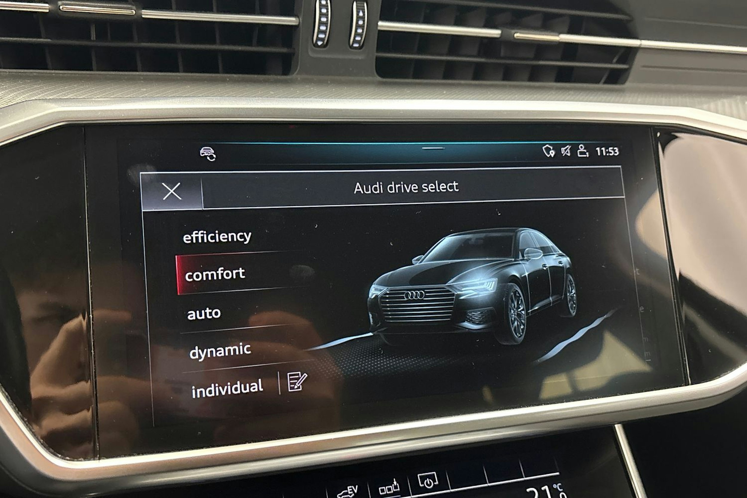 Musta Audi A6 2020 kuva 28.