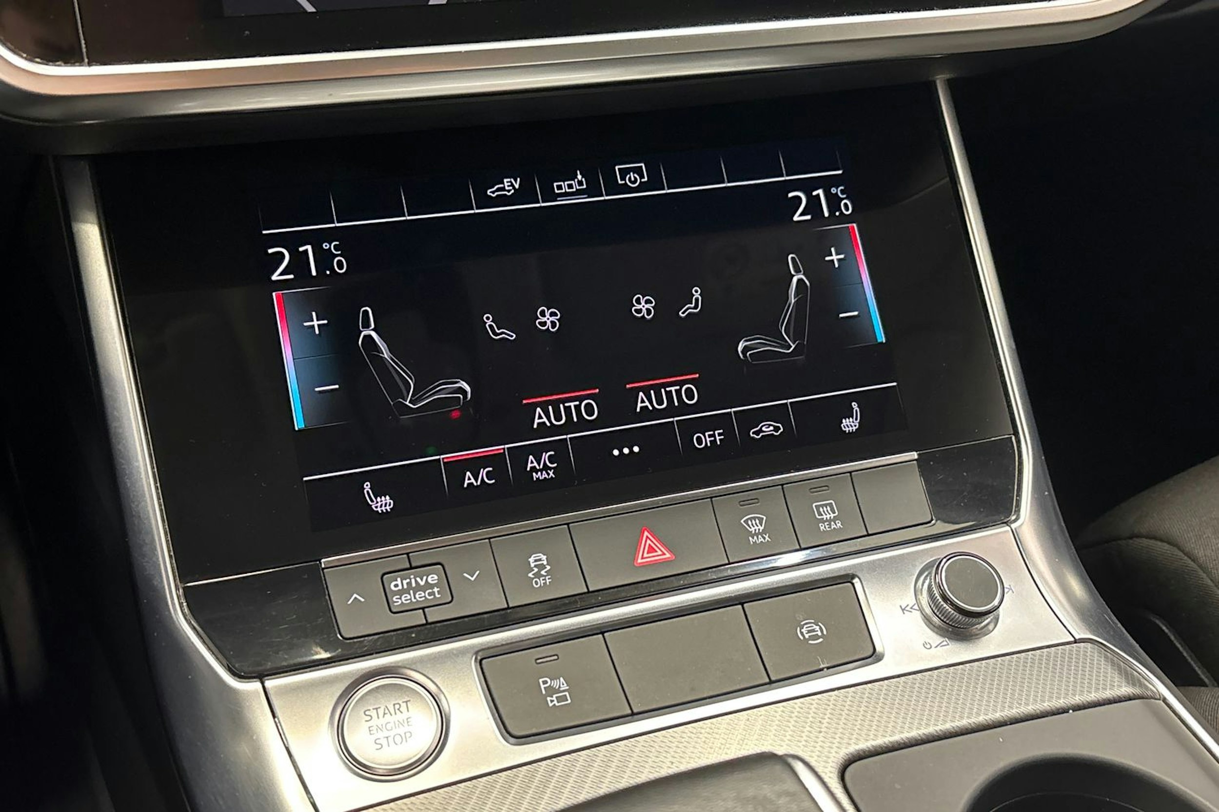 Musta Audi A6 2020 kuva 29.