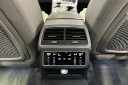 harmaa Audi A6 2020 kuva 11.