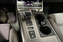 harmaa Audi A6 2020 kuva 19.