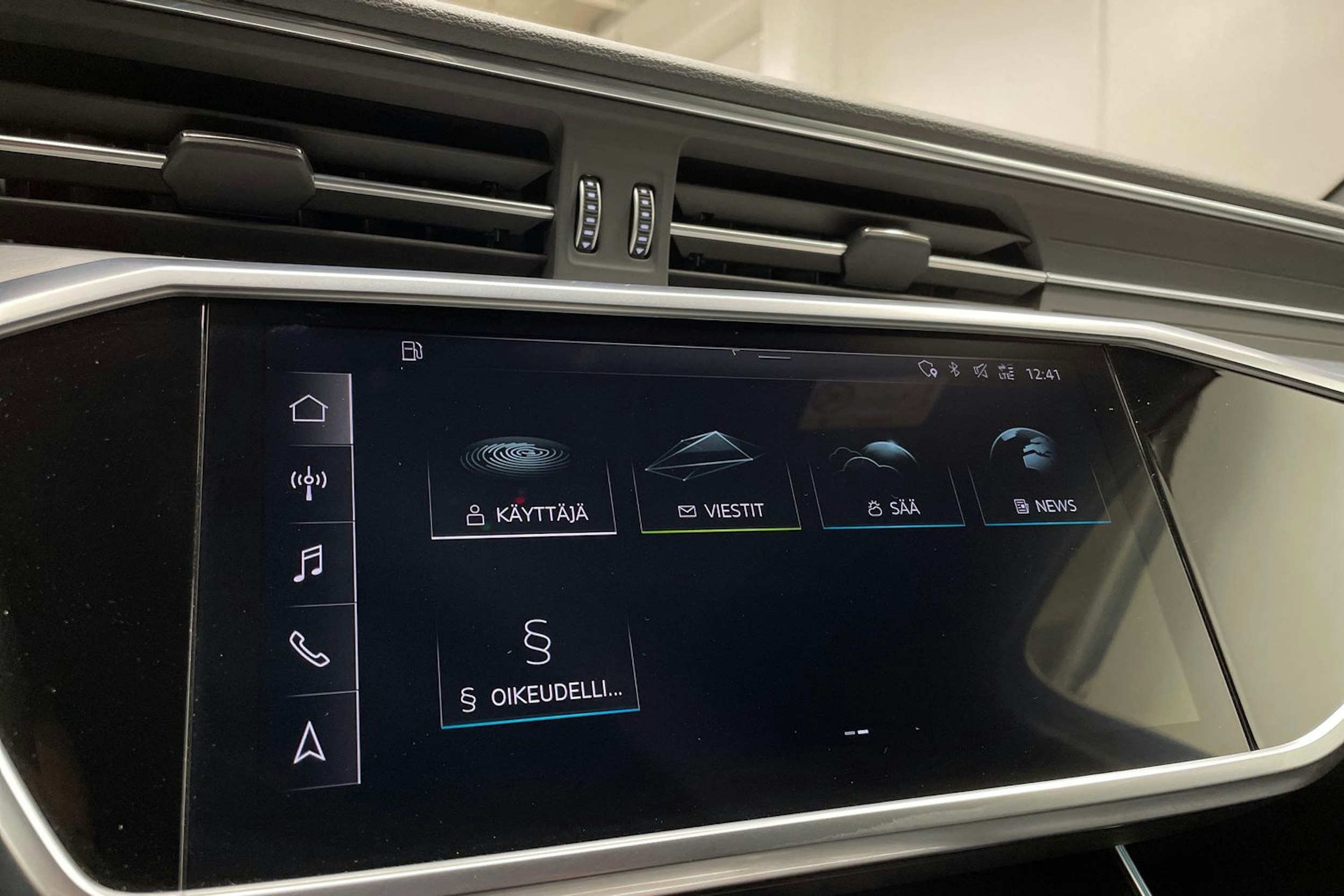 Valkoinen Audi A6 2020 kuva 16.