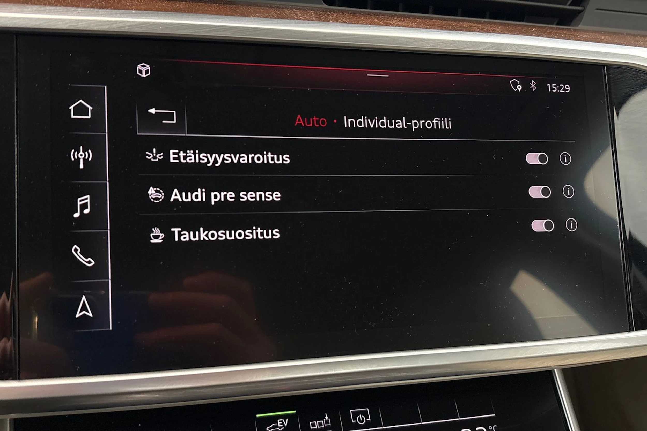 harmaa Audi A6 2020 kuva 20.