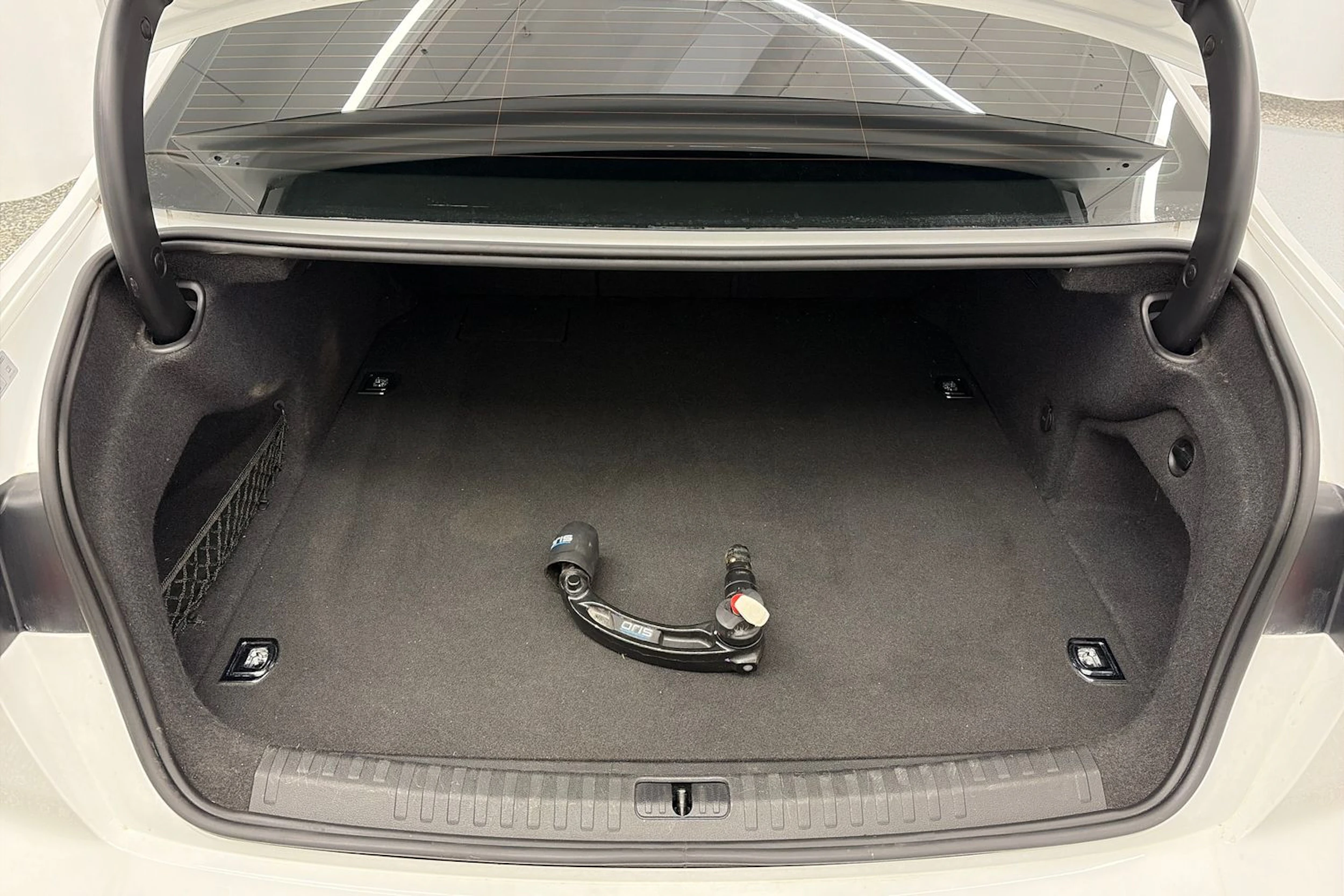 Valkoinen Audi A6 2020 kuva 15.