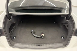 Valkoinen Audi A6 2020 kuva 15.