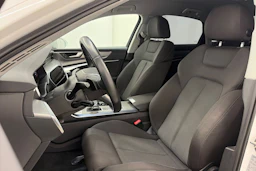 Valkoinen Audi A6 2020 kuva 16.