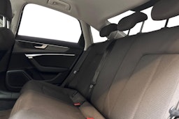 musta Audi A6 2020 kuva 10.
