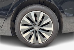 musta Audi A6 2020 kuva 11.