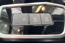 musta Audi A6 2020 kuva 16.