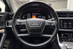 musta Audi A6 2020 kuva 17.