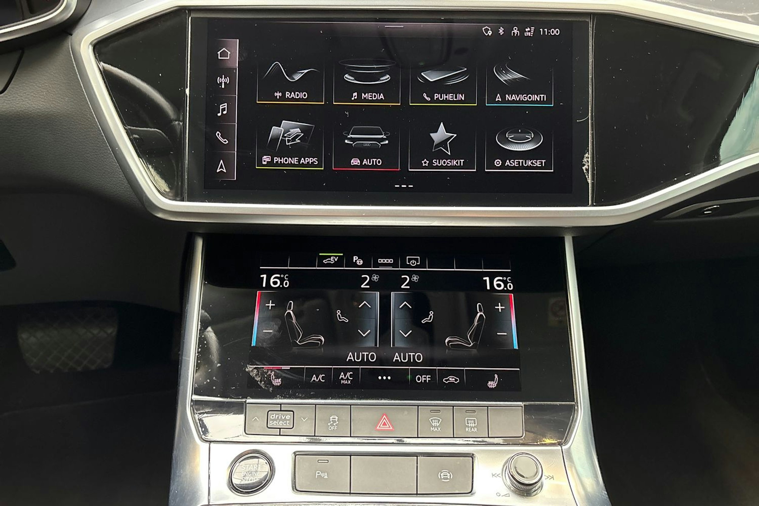 musta Audi A6 2020 kuva 19.