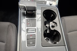 musta Audi A6 2020 kuva 25.