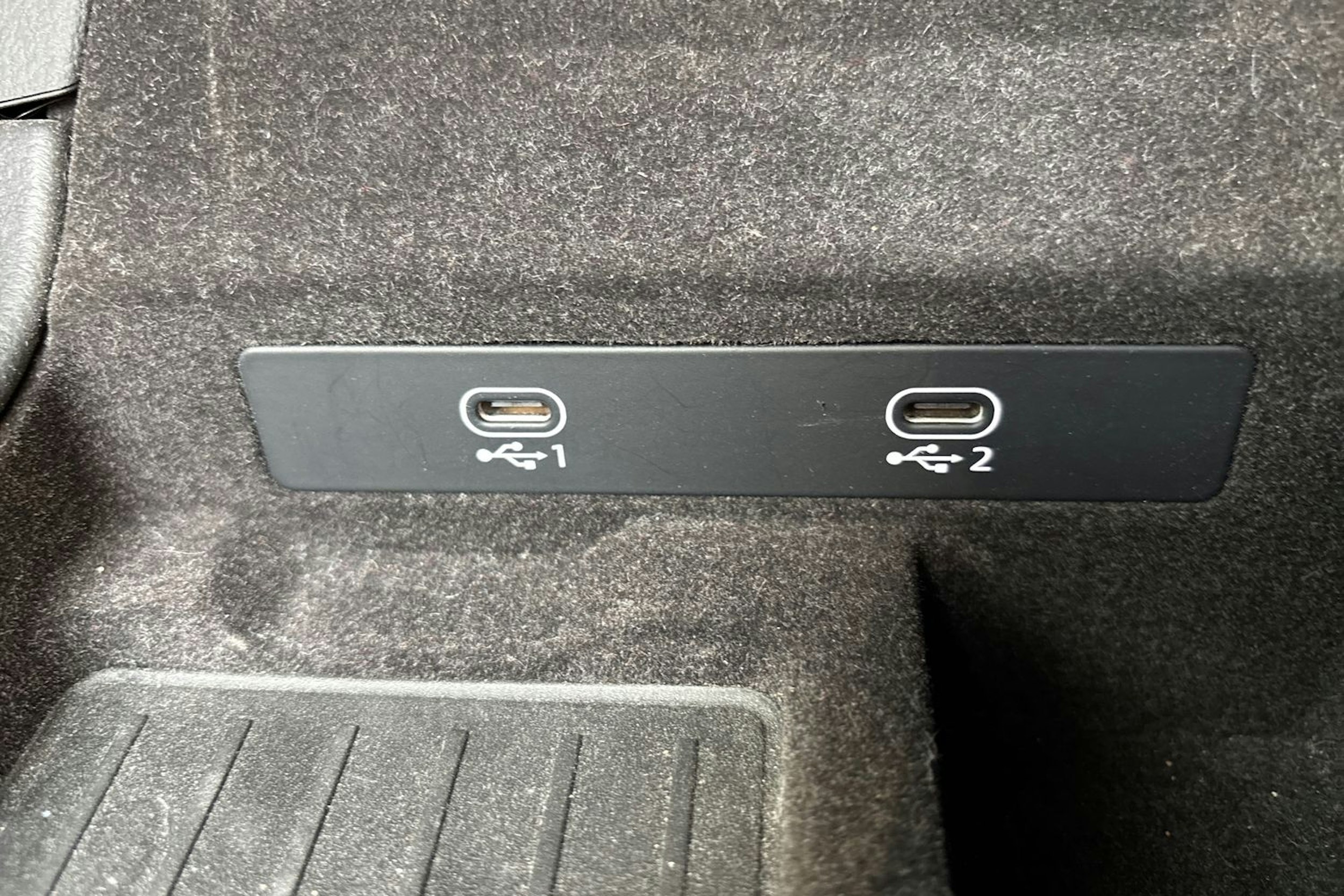 musta Audi A6 2020 kuva 26.