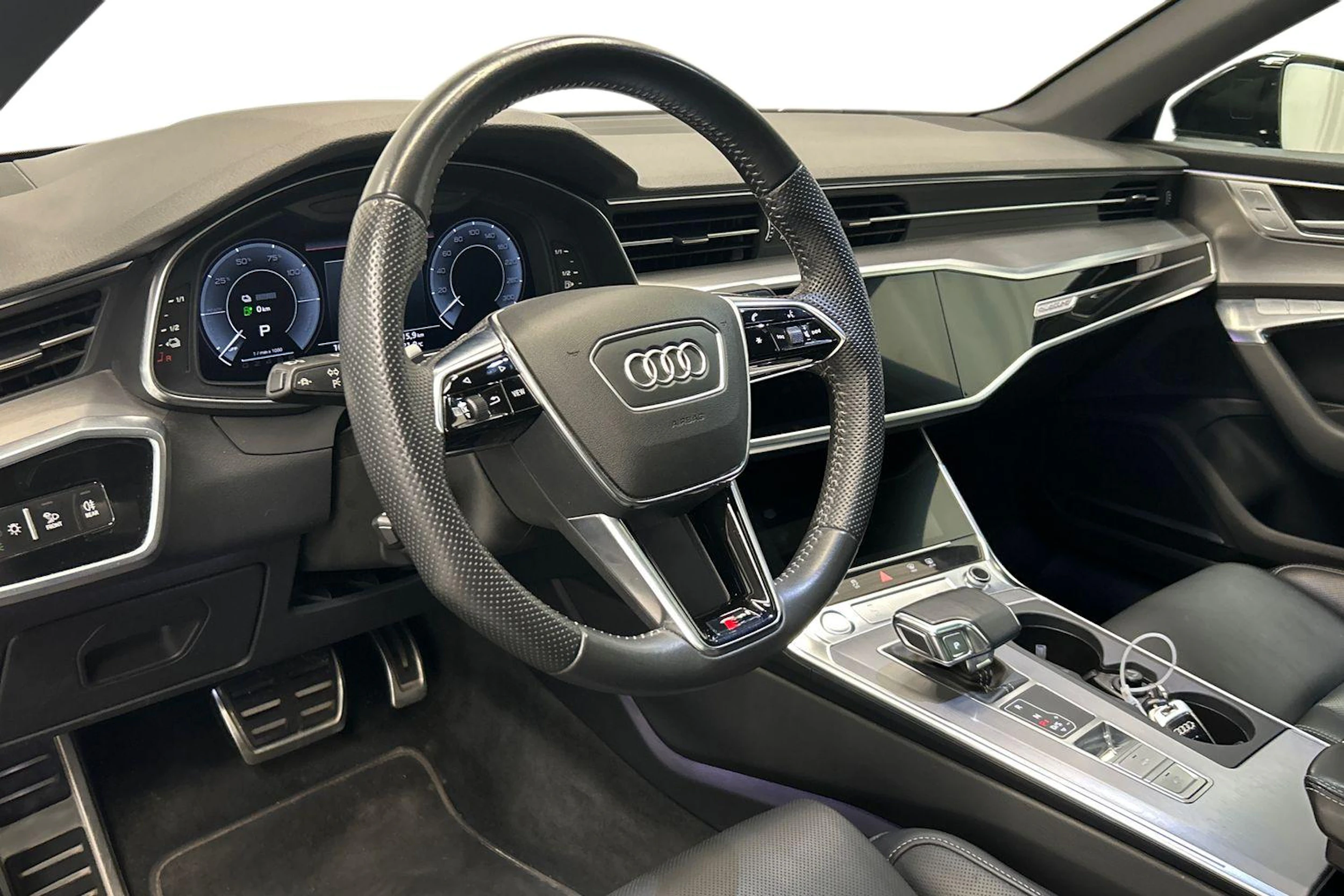 harmaa Audi A6 2020 kuva 6.