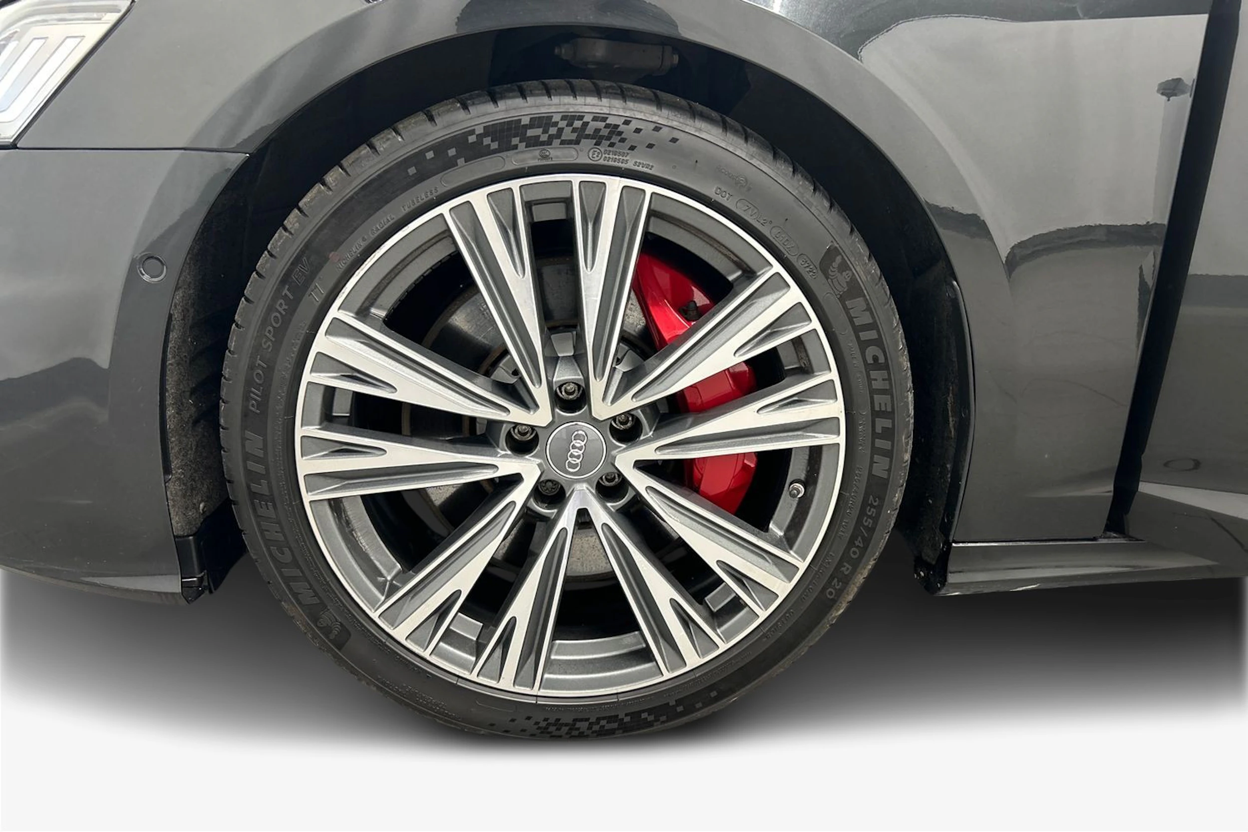 harmaa Audi A6 2020 kuva 9.
