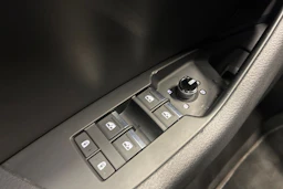 Musta Audi A6 2021 kuva 17.