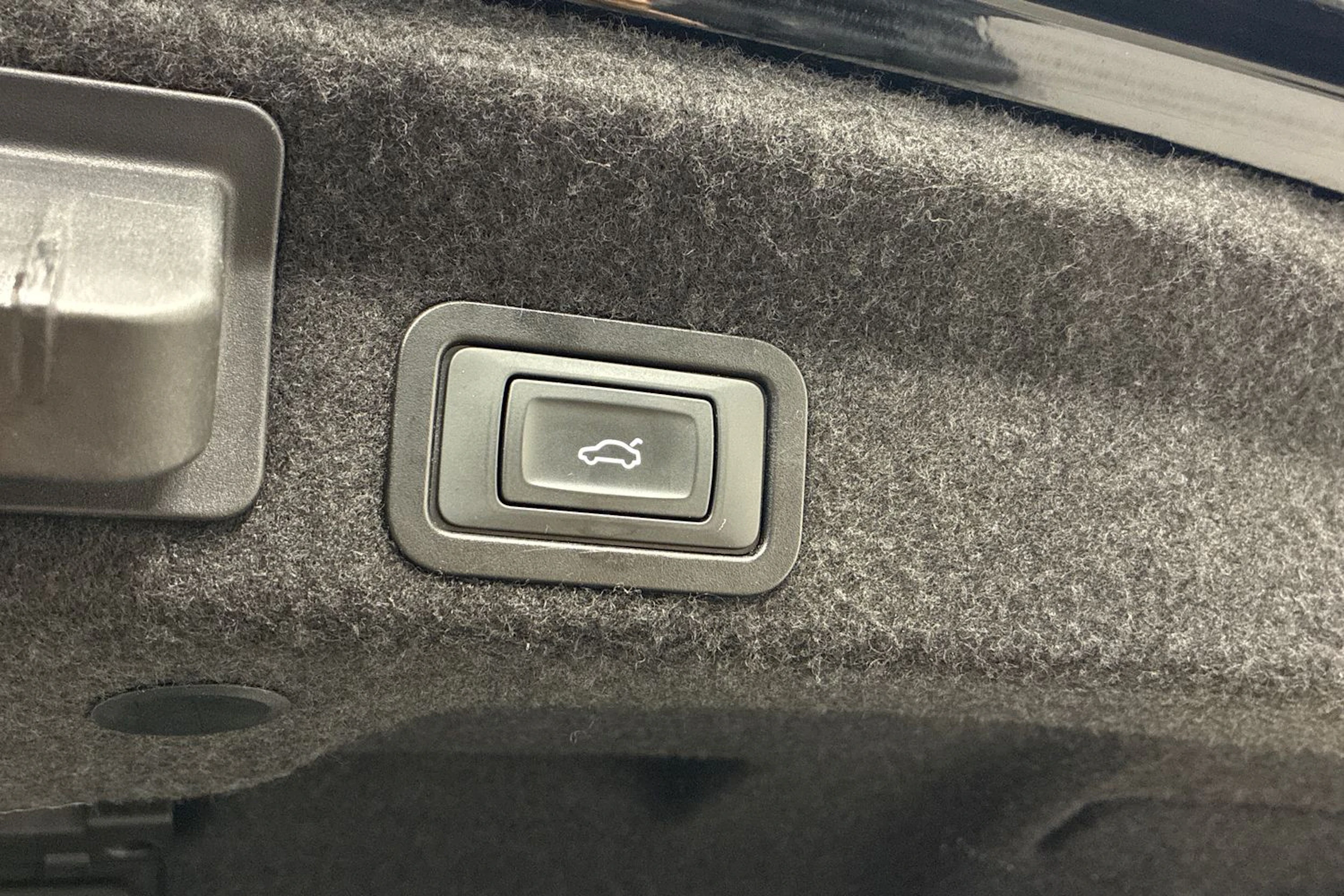 Musta Audi A6 2021 kuva 25.