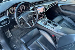musta Audi A6 2020 kuva 3.