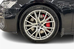 musta Audi A6 2020 kuva 9.