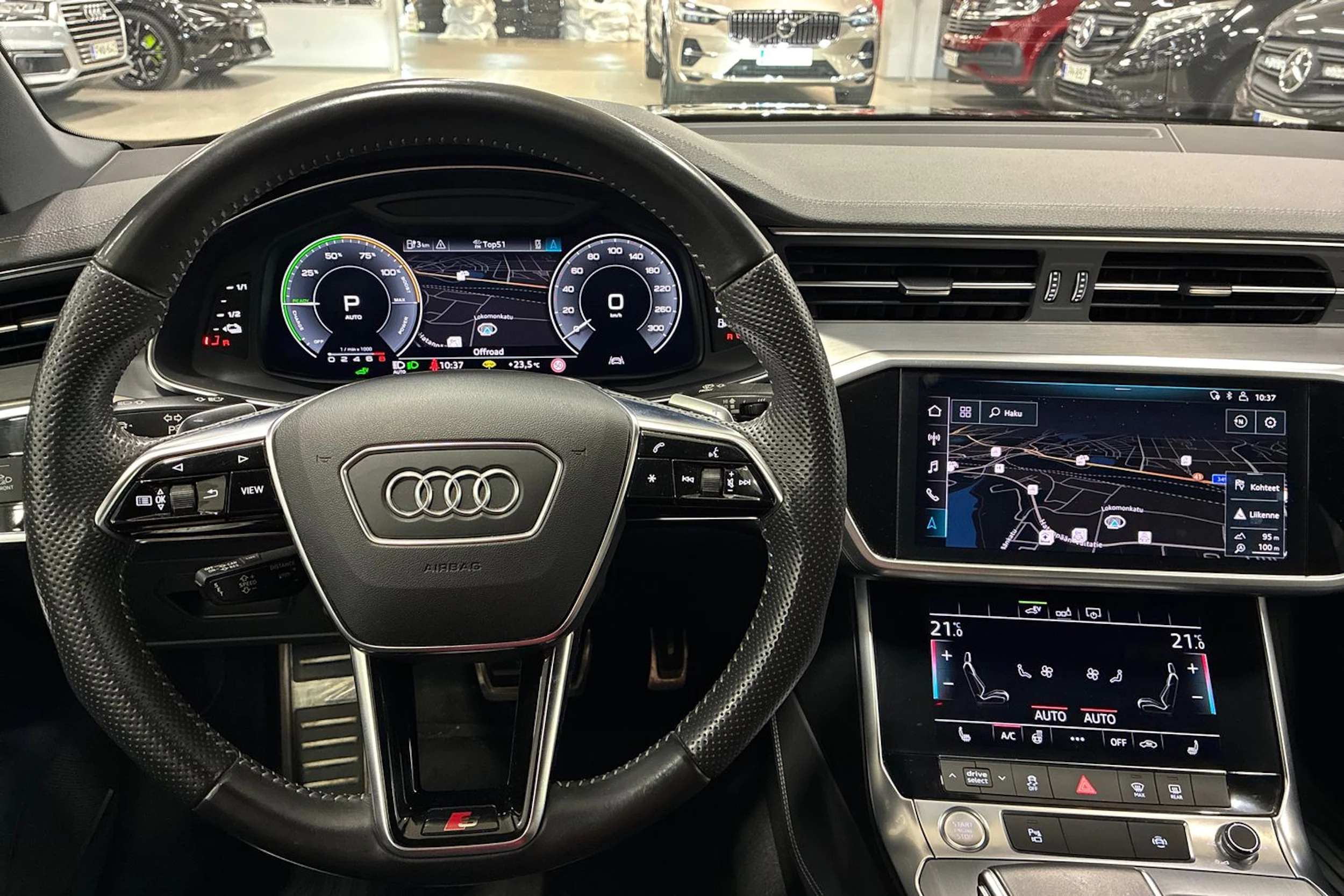 musta Audi A6 2020 kuva 11.