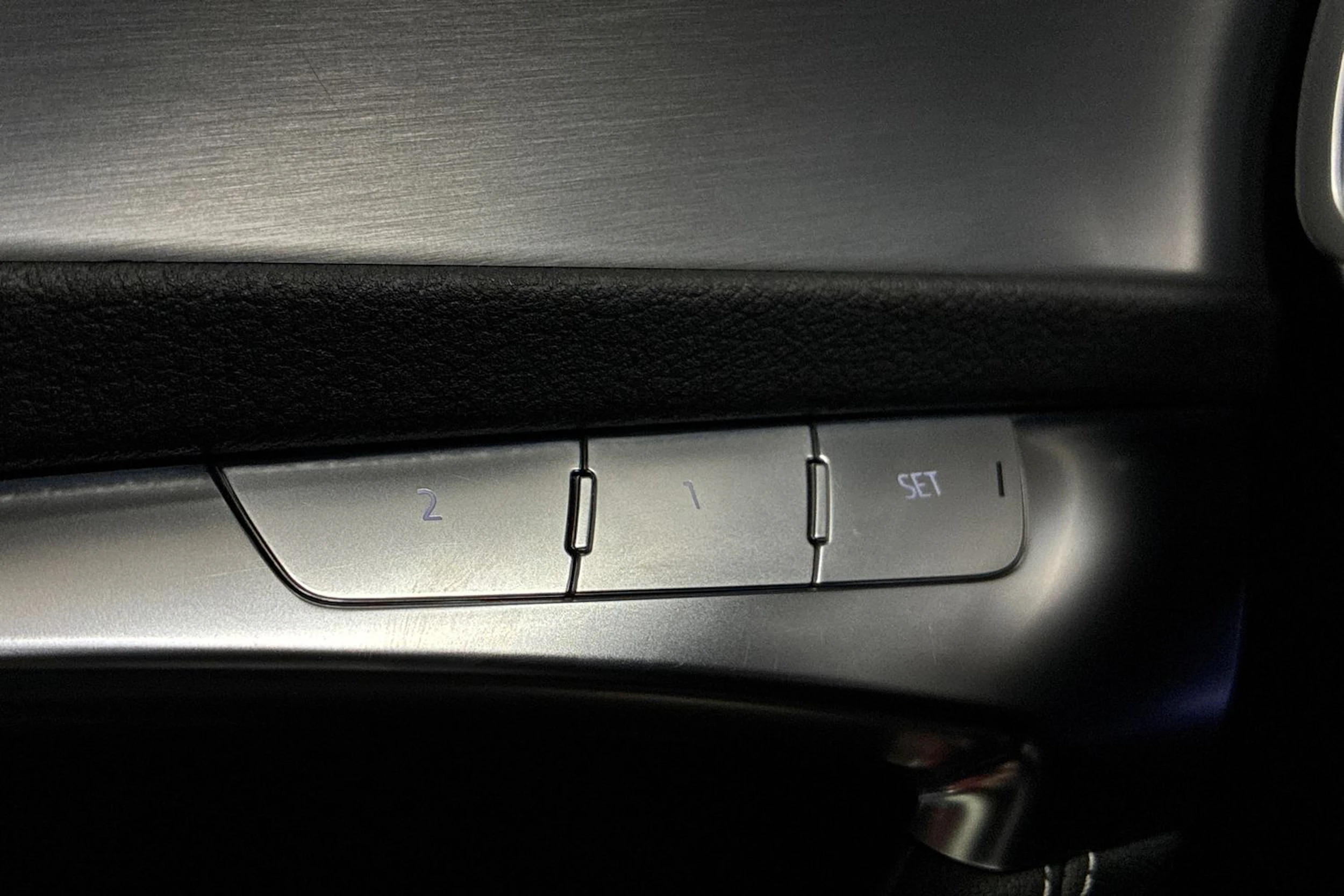 musta Audi A6 2020 kuva 17.