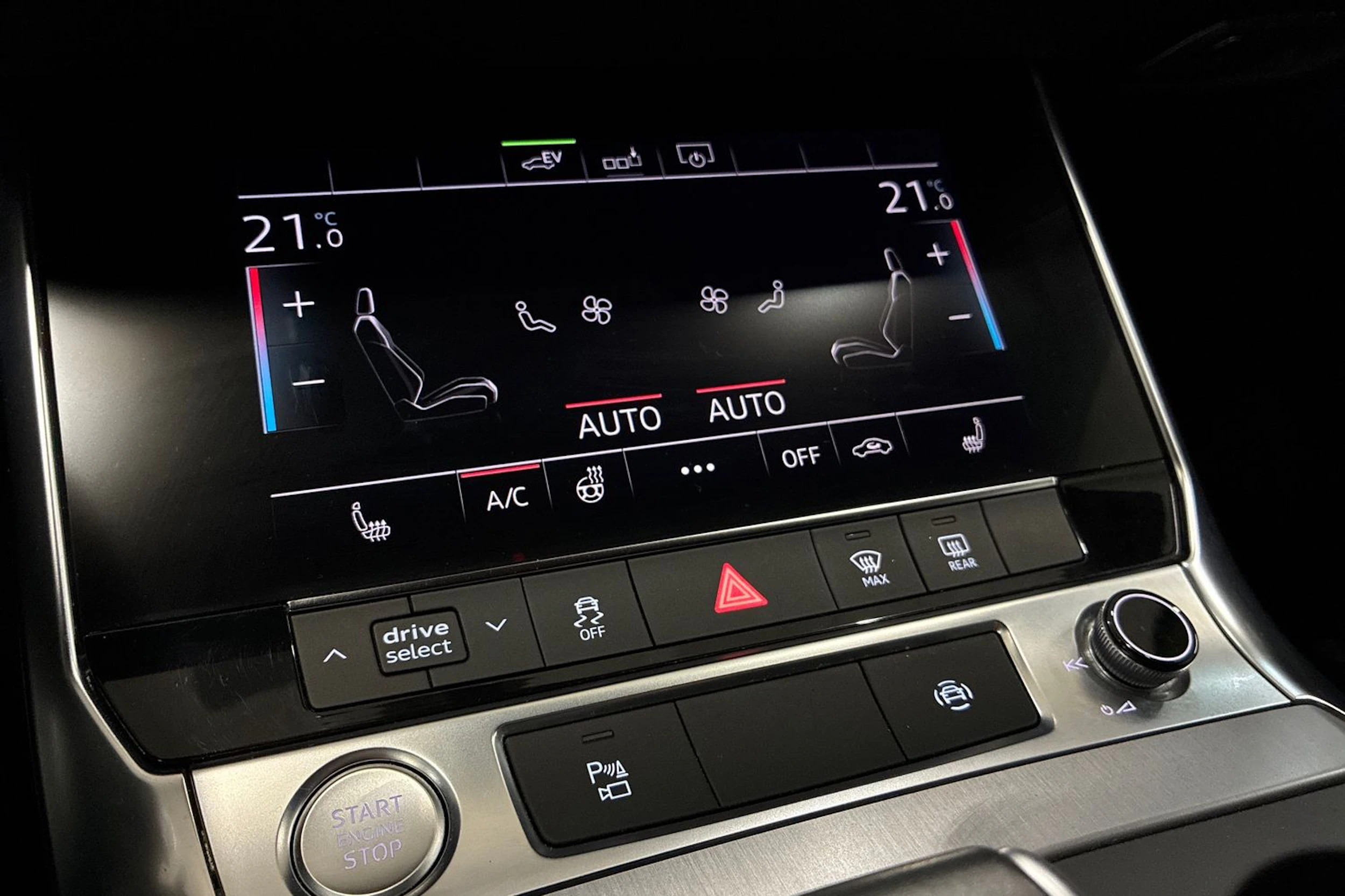 musta Audi A6 2020 kuva 20.