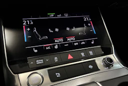 musta Audi A6 2020 kuva 20.