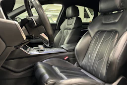 musta Audi A6 2020 kuva 26.