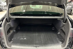 musta Audi A6 2020 kuva 27.
