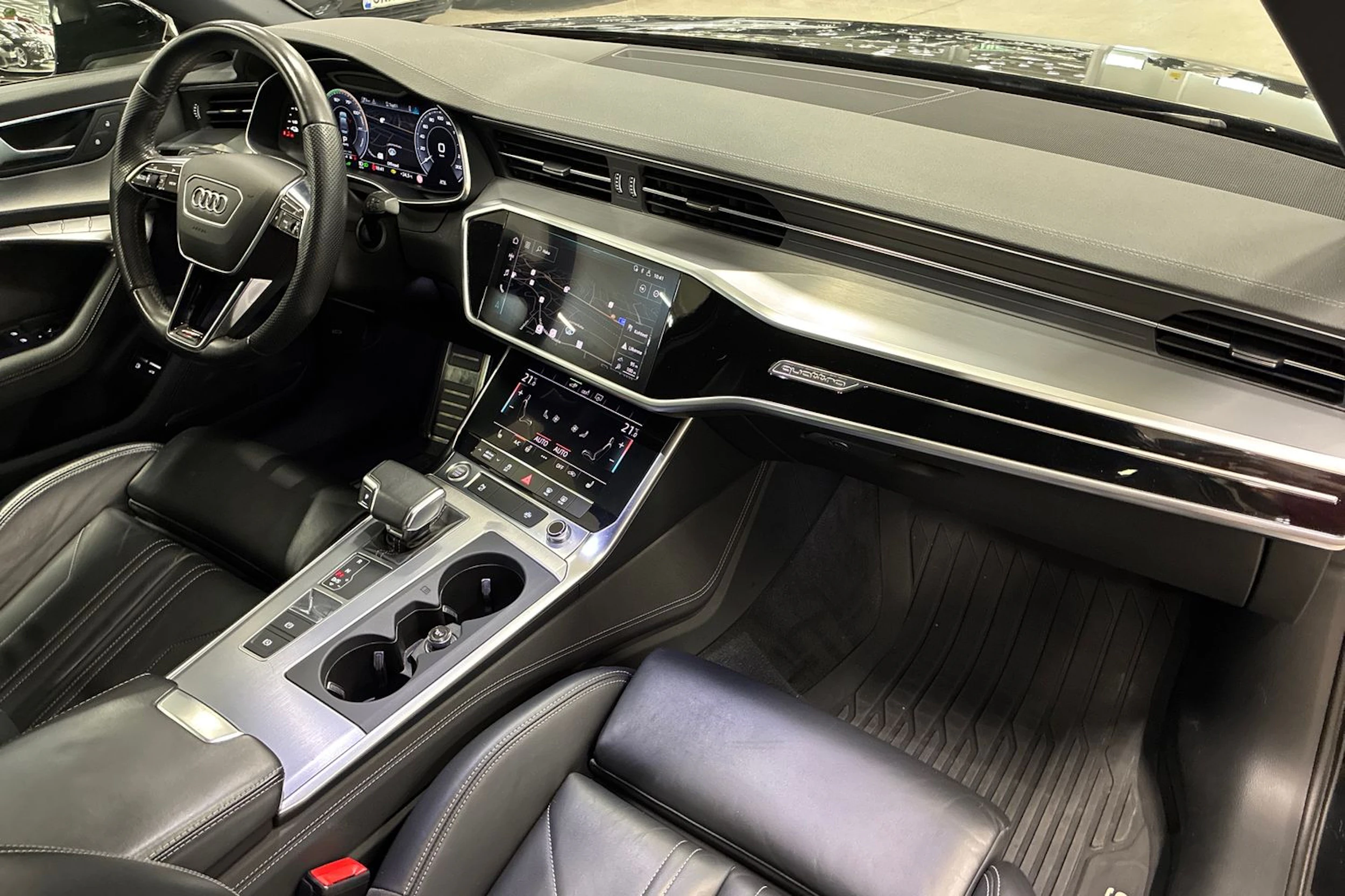 musta Audi A6 2020 kuva 30.