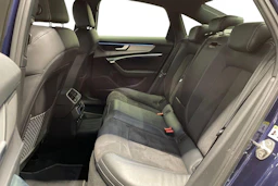 sininen Audi A6 2020 kuva 8.