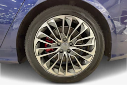 sininen Audi A6 2020 kuva 9.