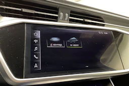 sininen Audi A6 2020 kuva 16.