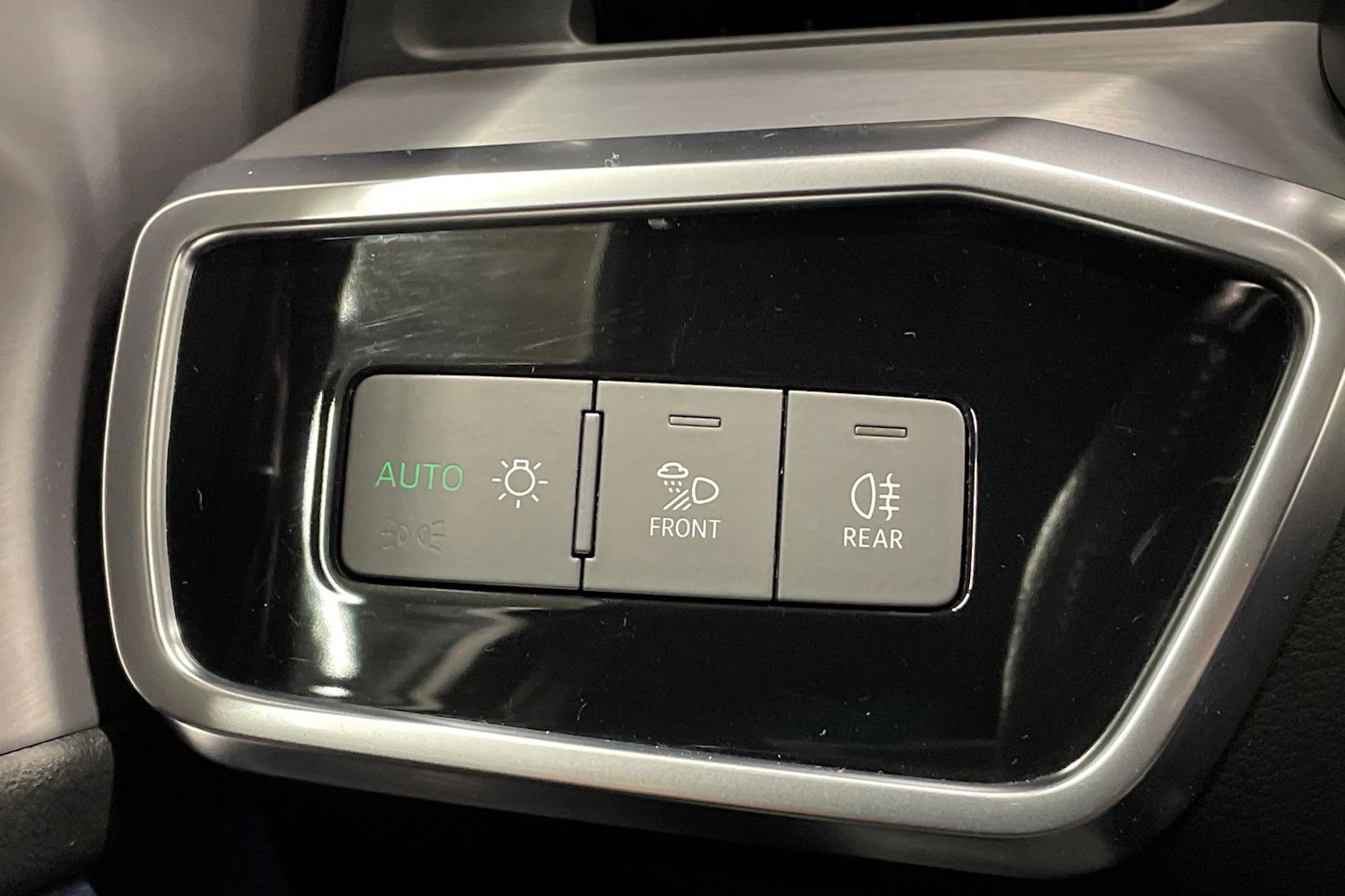 sininen Audi A6 2020 kuva 23.